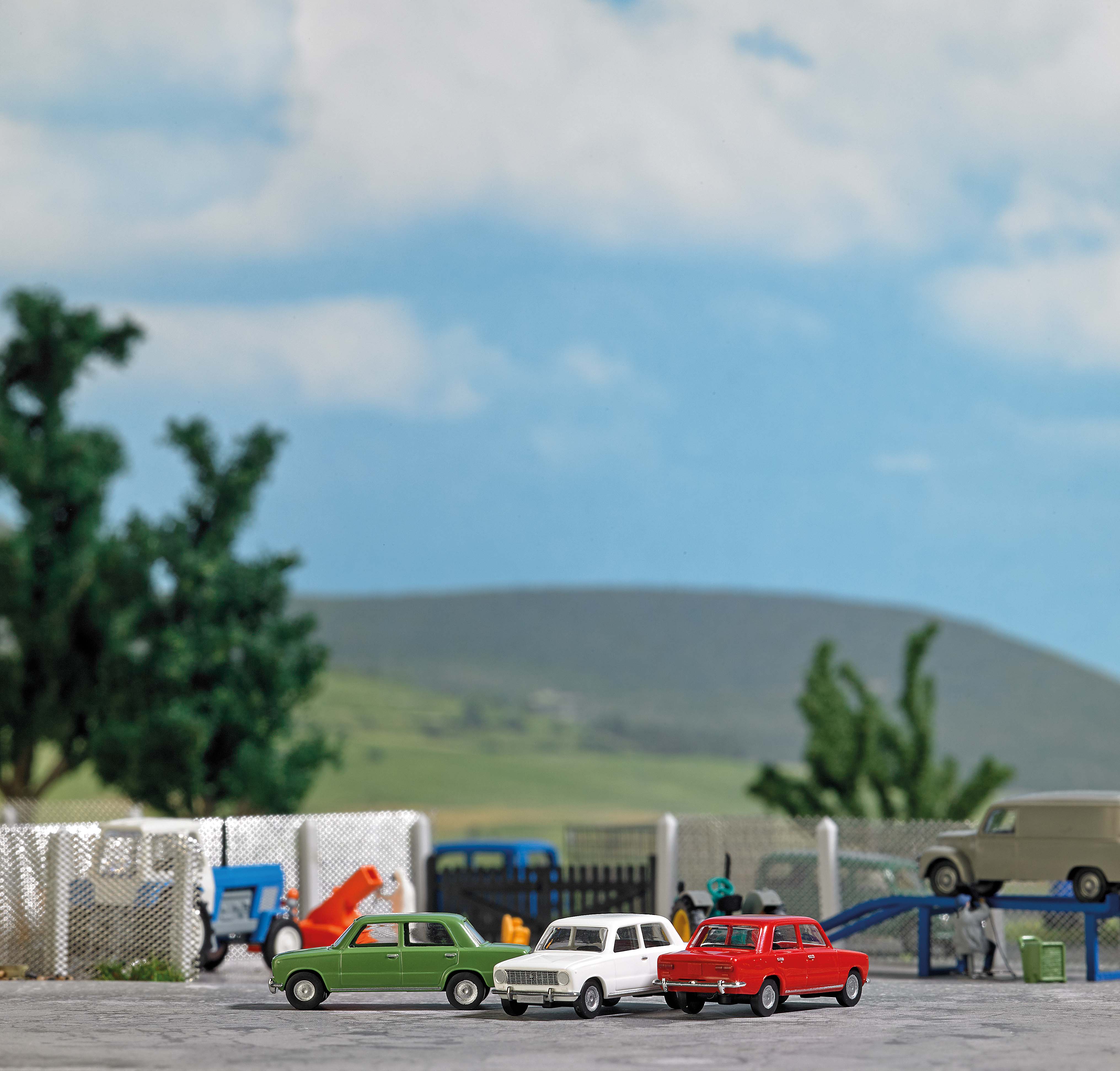 Busch 87001 - TT - Lada 1200, Rot